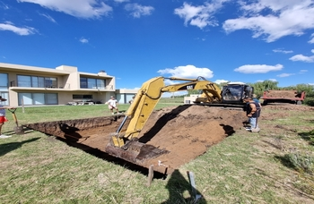 Piscina revestida con símil mármol sin juntas en Buenos Aires – Piscinas Golden